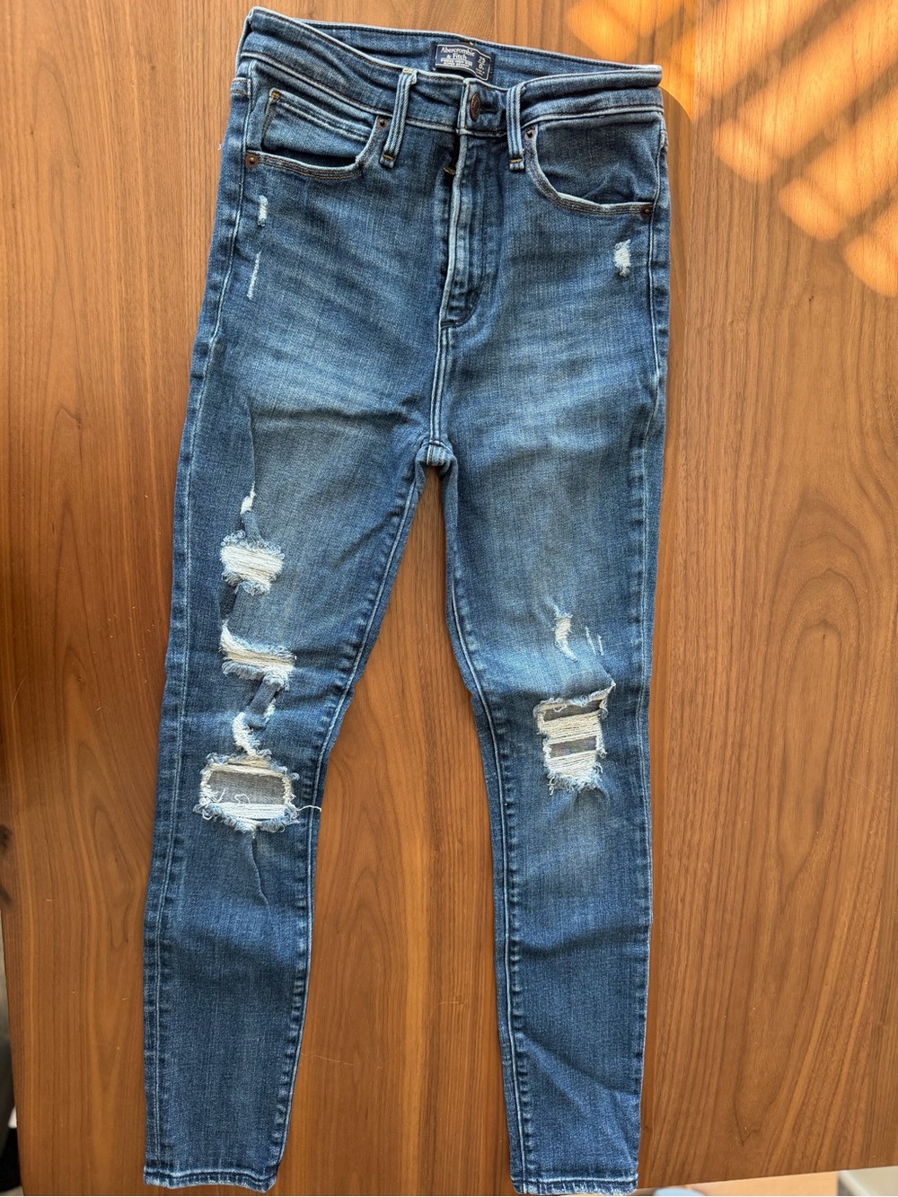 Abercrombie & Fitch Distressed Skinny Jeans - Blue